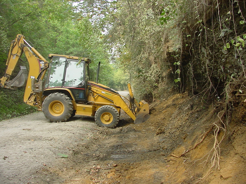 Trail_Construction_Aug_20_2008_10.JPG