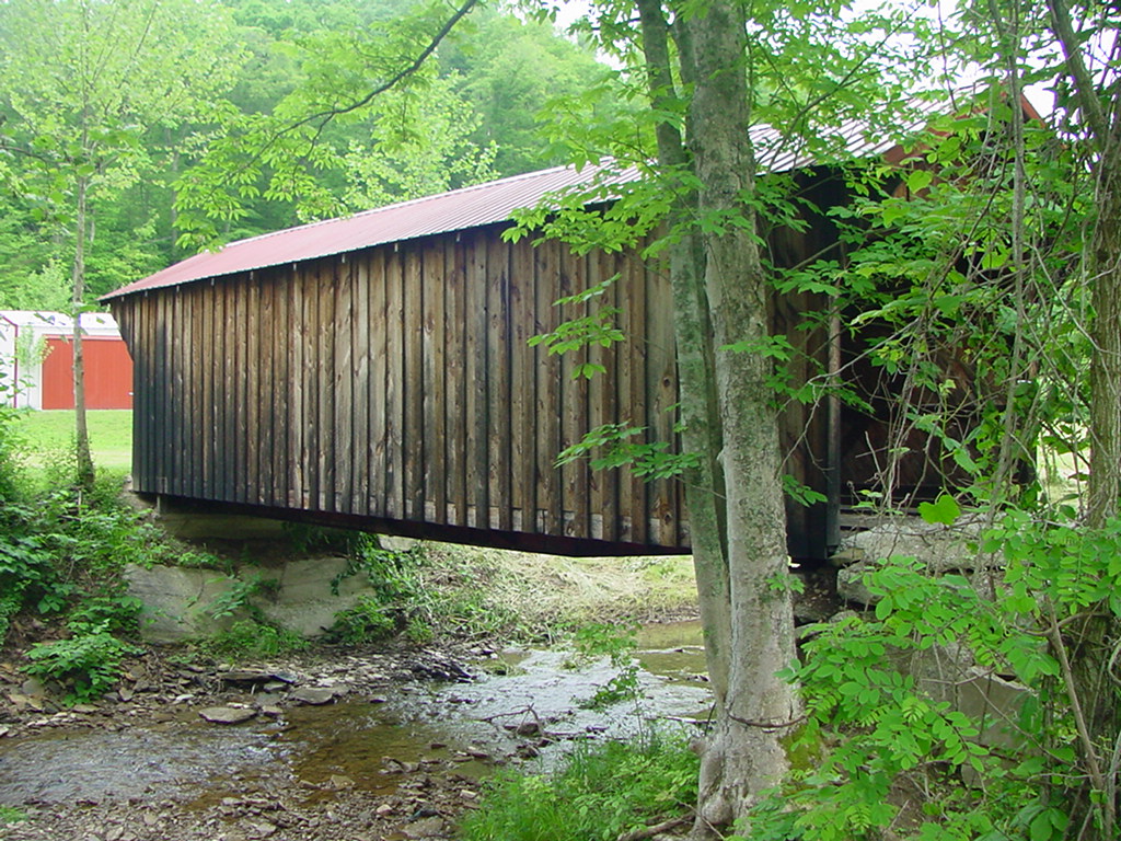 Lawton_covered_bridge_01.JPG